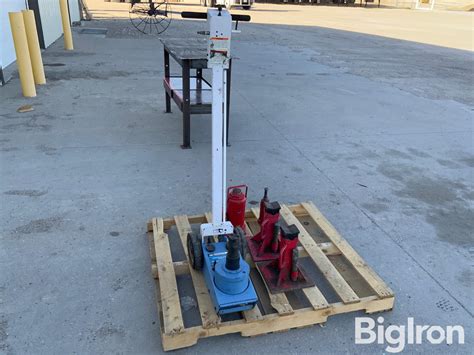 OTC Floor Jack & Jack Stands | Agriculture | BigIron