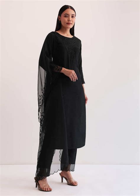 Black Embroidered Kurta Set – fashionfornow