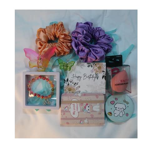 Box of Bliss Birthday Gift Combo/ Hamper for Women and Girls 2 ...