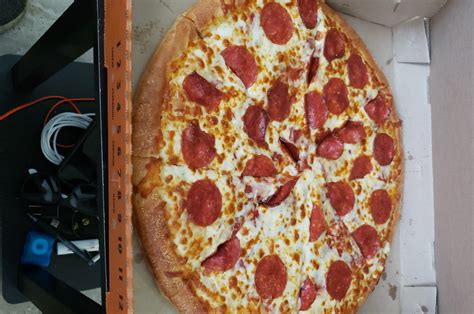 Little Caesars Pizza Reviews | Kaneohe, HI | One Bite