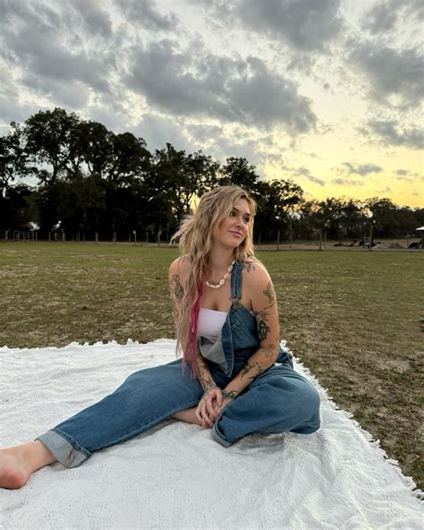 Kiersten Grace Nudes