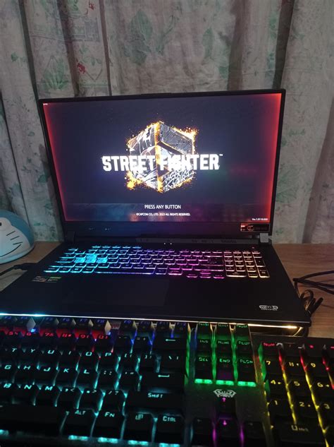 Help my laptop screen have red tint on the edge : r/laptops