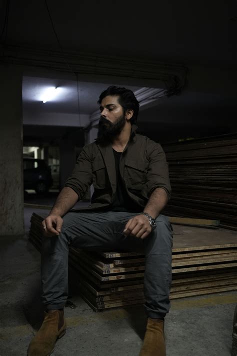 Defender / RECKON – 51x49