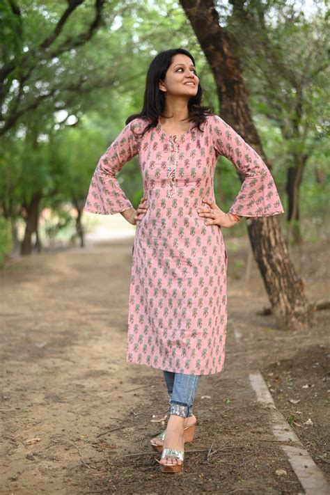 Kaya bell sleeves cotton kurti – DHOLKEE