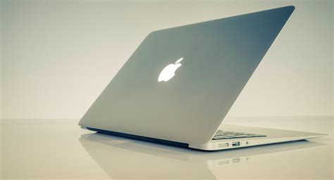 Rezultat imagine pentru Download Mac Software