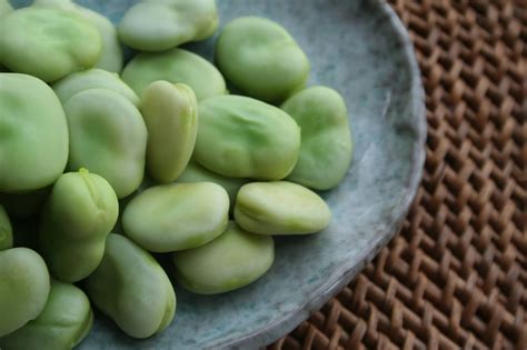 Health benefits of eating broad beans - Health Benefits of Eating ...