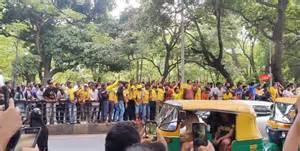 RCB vs CSK, IPL 2024: Sea Of Yellow Takes Over Bengaluru Streets As ...