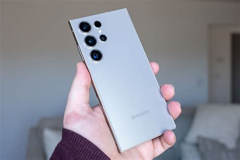 Modern Android Phone 的图像结果