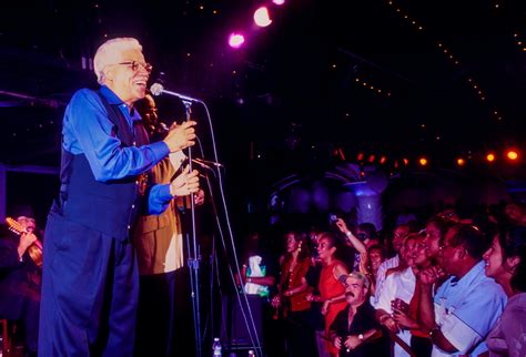 15 Famous Hispanic People in Entertainment, Politics, Sports