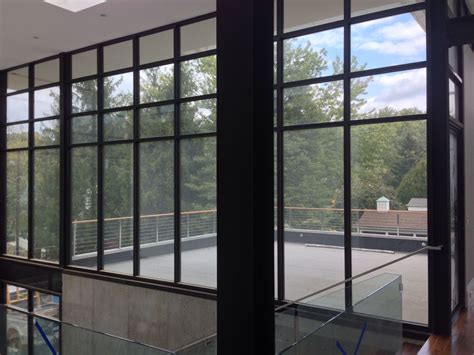 Storefront Window Installation 的图像结果