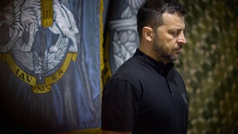 Zelensky visits frontline Kharkiv region as Russia claims advances in ...