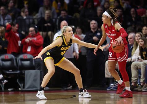 Women's basketball: Iowa's Kylie Feuerbach's year in photos – Shaw Local