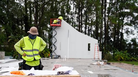 Foam sweet foam: Florida builder makes houses with plastic foam