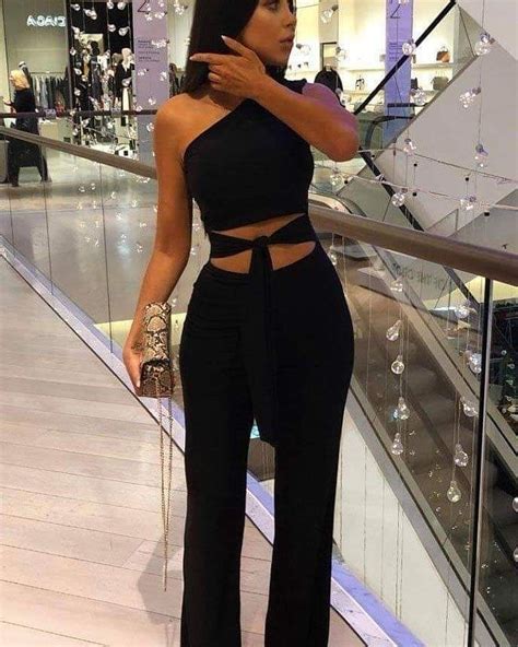 Professional Attire for Women 的图像结果