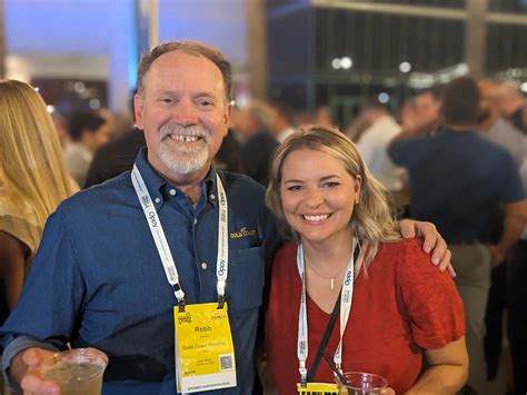 Industry reunites at IFPA show's welcome reception | Produce News