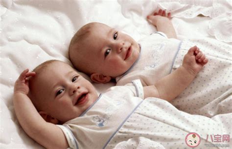 双胞胎喜欢打架怎么办 双胞胎之间有冲突家长怎么做 _八宝网