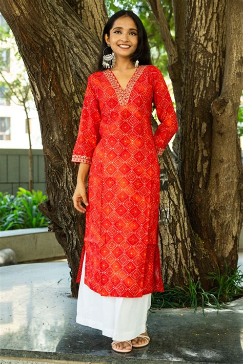 Regal Red Bandhani Printed Straight Kurti – Atha Fashion