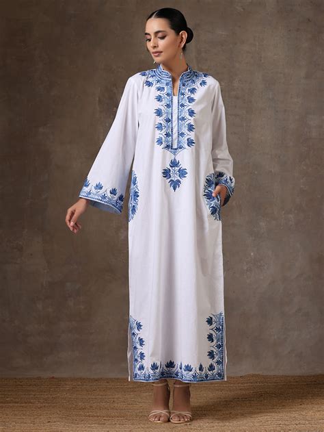 Off White Kashmiri Aari Embroidered Cotton Kurta with Pants- Set of 2