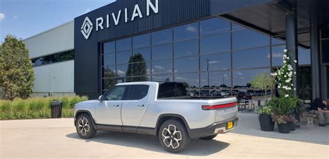 Rivian Factory Tour and Delivery Experience | Rivian Forum - R1T R1S R2 R3 News, Specs, Models ...