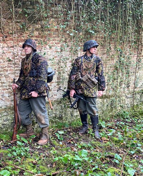 Reproduction WW2 German Waffen SS (Aged) Camouflage Sniper / MG Face Veil Version 1-High Quality ...