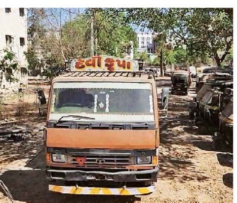 Tanker without number plate, carrying 5,000 liters of biodiesel, seized ...
