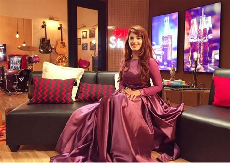 Afreen Afreen singer Momina Mustehsan gives a befitting reply to haters ...