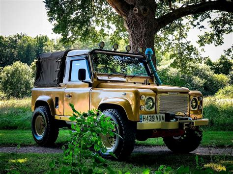 Pin by J 77 on land rover | Land rover defender, Land rover, Defender 90