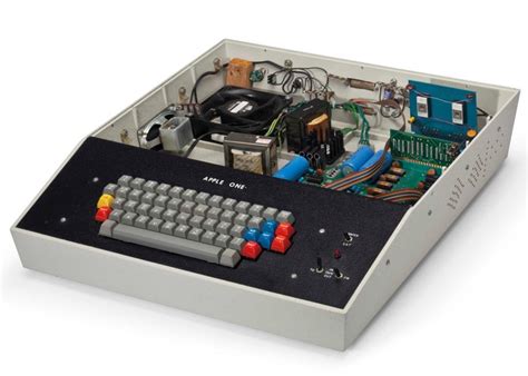 First Apple 1 Computer 的图像结果