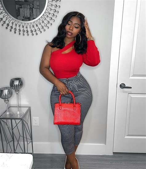 Fake Body, Fake Hips: Uche Mba has been severally accused of enhancing her body through surgery ...