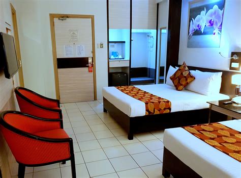 EXECUTIVE PLAZA HOTEL, MANILA