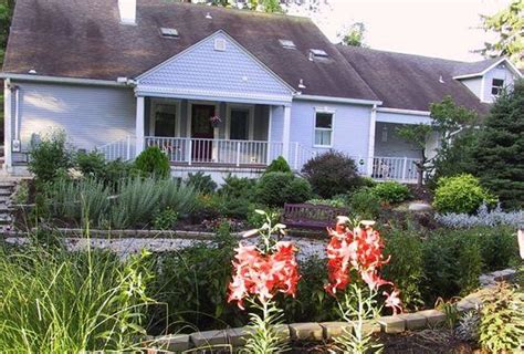 RIVER GARDENS BED AND BREAKFAST, LLC (Muncie) - B&B Reviews, Photos ...