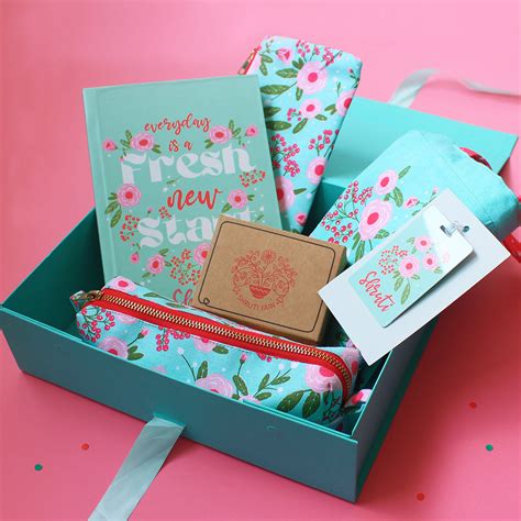 Spring-Flowers Themed Personalised Stationery Gift Hamper – scribblesinc.in