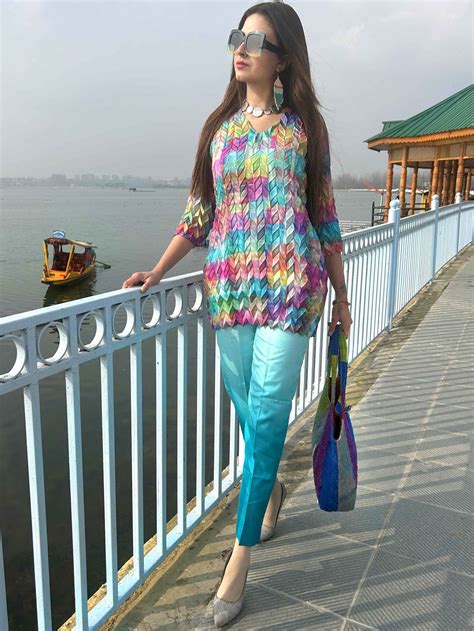 Dorris Festive Flamboyance Pure Silk Tessellation Tunic Set – Karmadori ...