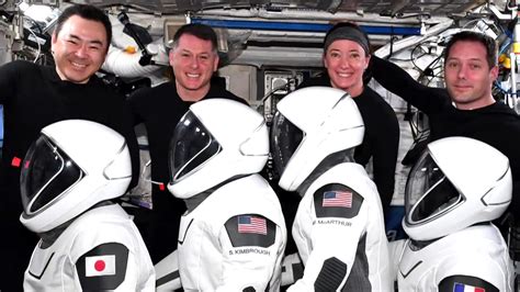 Do All Astronauts Wear Diapers