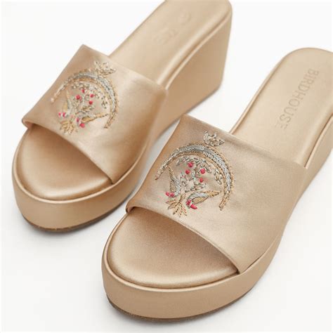 Chand heels: Zari Craftsmanship on comfortable wedges – Birdhouse