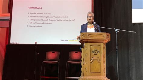 Des Moines School Board to vet next superintendent behind closed doors