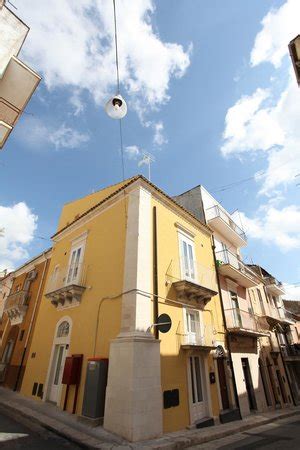RISVEGLIO BAROCCO (Ragusa, Italy - Sicily) - Apartment Reviews & Photos ...