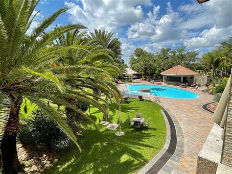 MERCURE HOTEL WINDHOEK - Hotel Reviews, Photos, Rate Comparison ...