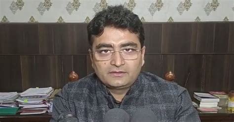 प्रयागराज: मौसंबी जूस नहीं ख़राब प्लेटलेट्स चढ़ाने से हुई थी डेंगू मरीज ...