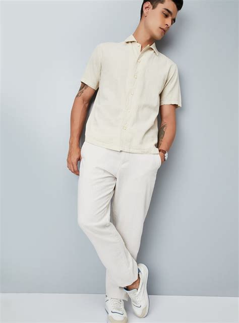 Buy Men Textured Slim Fit Linen Shirt Online at just Rs. 999.0 ...