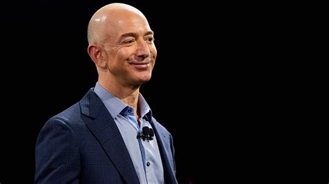 [100+] Jeff Bezos Pictures | Wallpapers.com