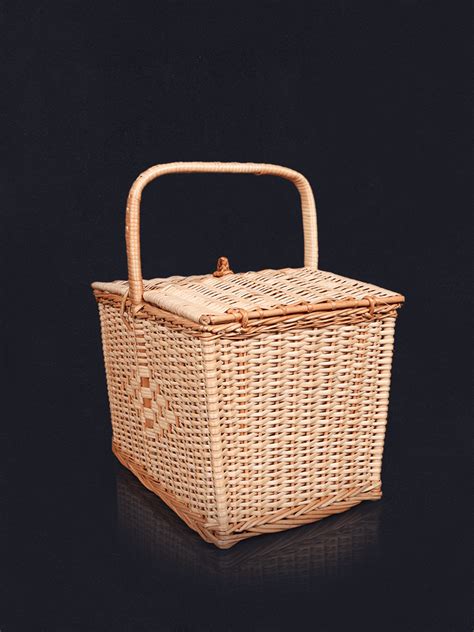 Shaakh Handwoven Willow Dual-Lid Utility Basket – Shopping in Kashmir