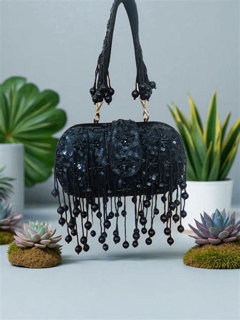 Black Embroidered Clutch – VRPS Handicrafts