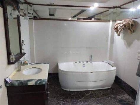 Mahagun Manor in Sector 50, Noida: Price, Brochure, Floor Plan, Reviews