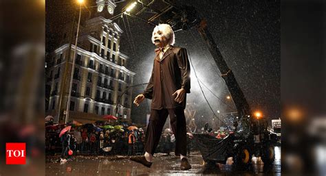 Albert Einstein: Albert Einstein's letter defending murderer friend up ...