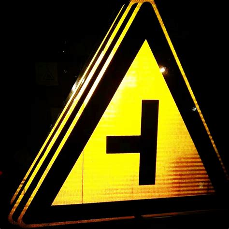 Science Traffic Sign 的图像结果