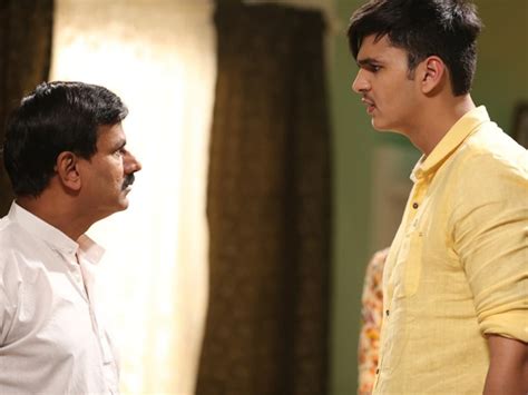 Bollywood actor Bhavesh Kumar beats Amitabh Bachchan to become the ...