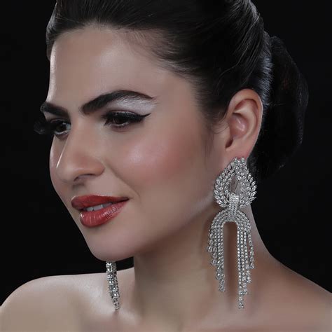 Flawless Cubic Zirconia Cascading Danglers – Akulya Jewels