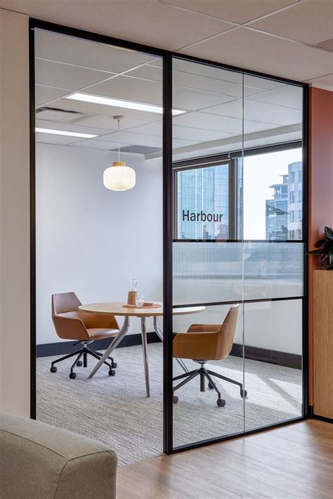 Interview Room Layout 的图像结果