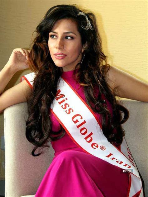 Beauty queen detained at Philippines airport, seeks justice